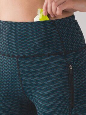 Lululemon Run It Out Tight Score Jacquard Black Indian Ocean Size 8